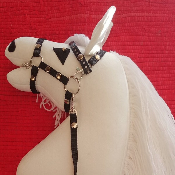 Hobby Horse White (A4)