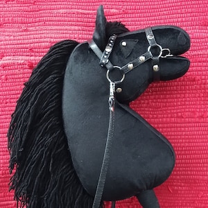 Hobby Horse Black (A4)