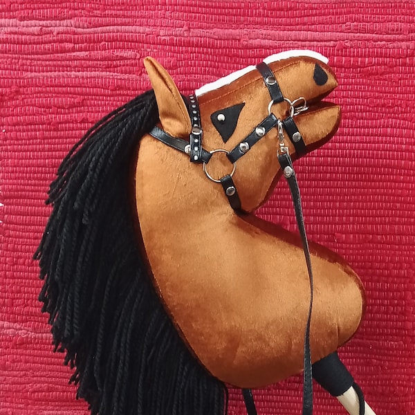 Hobby Horse Chestnut (black mane) (A4)