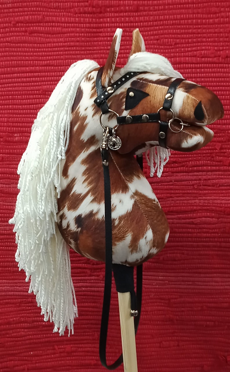 Hobby Horse A4 PAINT HORSE, cream mane image 2