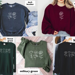 Custom Birth Flower Month Sweatshirt, Gift for Mom Mama, Sentimental Gift Ideas for Her, Sweet Mother&#39;s Day Gift, Personalized Mom Gifts