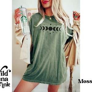 Mystic Witchy Mama Comfort Colors © Tee, Magical Mama Witch Clothes, Celestial Witchy Shirt, Mystical Moon Mom Gift, Moon Mama, Mommy and Me