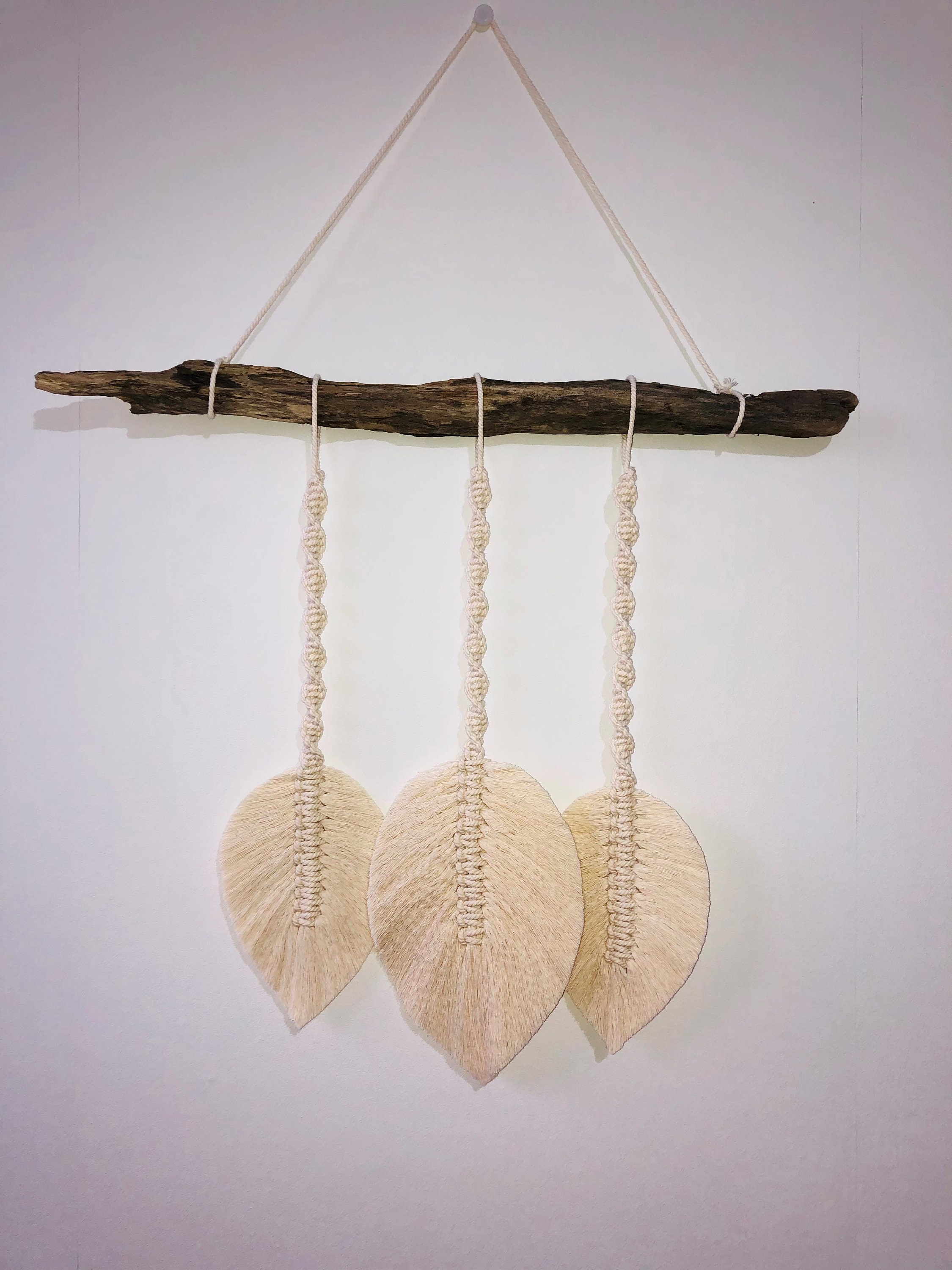 Suspension Plumes et Torsades Écru Macramé