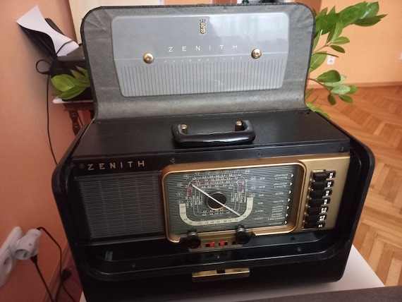 Zenith Trans Oceanic H500 Vintage Tube Radio
