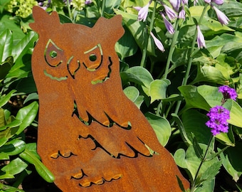 Figura de búho decorativa patinada