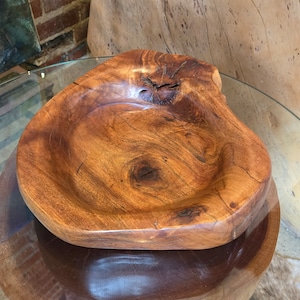 Carved Wooden Bowl with Unique Grain Patterns
