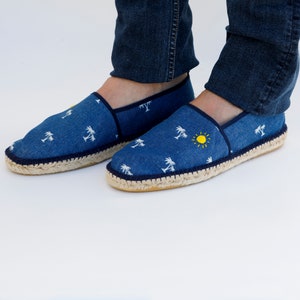 Blue denim espadrilles for men, authentic handmade Spanish espadrilles, men's canvas slip-ons ideal for the summer