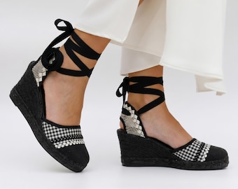 Women Wedge Sandals Closed Toe Espadrille Ankle Tie Laces Rope Heel Summer Footwear Black White Checkered Platform Shoe Casual Gingham