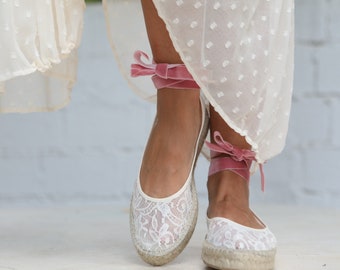 lace flat espadrilles, perfect for brides with a boho style or just to be comfortable in the wedding party, velvet ribbon espadrilles