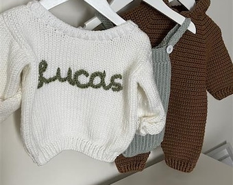 Pull en tricot brodé à la main | Prénom de bébé | Chandail pour tout-petit | Pull nouveau-né | Pull en tricot personnalisé | Cadeau bébé | Cadeau d'anniversaire