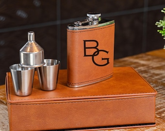 Personalized Flask Vintage Barware Flask For Men Whiskey Decanter Barware For Men Gift For Him Custom Whiskey Label Custom Whiskey Glasses