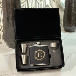 Personalized Flask for Men, Leather Flask, Flask Personalized, Flask Leather, Flasks, Engraved Flask, Leather Hip Flask, Flask for Groomsmen