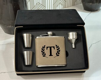 Personalized Flask for Men, Leather Flask, Flask Personalized, Flask Leather, Flasks, Engraved Flask, Leather Hip Flask, Flask for Groomsmen