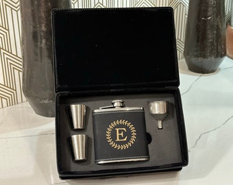 Personalized Flask for Men, Leather Flask, Flask Personalized, Flask Leather, Flasks, Engraved Flask, Leather Hip Flask, Flask for Groomsmen