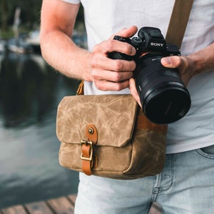 Small camera bag, photo bag, canvas, retro, vintage, water-repellent, DSLR, DSLM