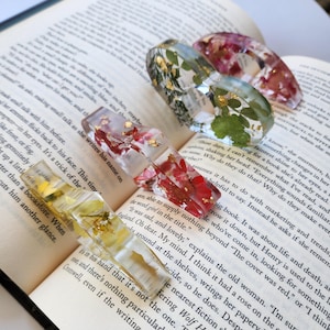 Flower Book Page Holder Floral Resin Thumb Page Holder Page Spreader Book Accessories Book Lover Gift Aesthetic Bookmark Unique Bookmark