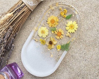 Floral Vanity Dish, Dried Flowers, Trinket Dish, Soap Dish, Wedding Gift, Ring Holder, Jewelry Storage, Unique Gift for her, Mothers Day