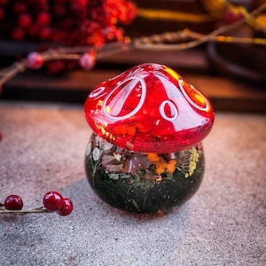 Floral Mushroom Jar, Mushroom Decor, Dried flowers, Preserved Moss, hippie, boho, Cottagecore, Unique Gift for Her, Whimsigoth Decor