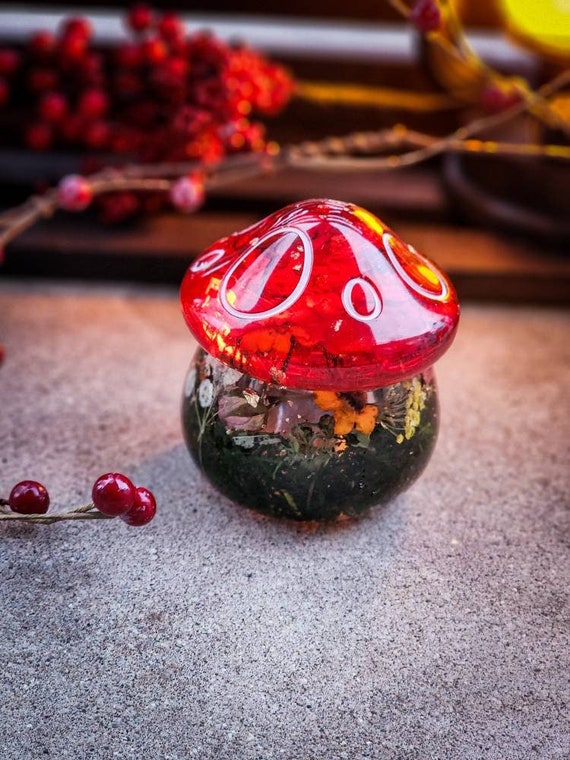 Floral Mushroom Jar, Mushroom Decor, Dried flowers, Preserved Moss, hippie, boho, Cottagecore, Unique Gift for Her, Whimsigoth Decor
