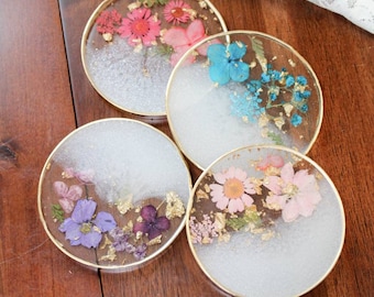 Floral Resin Coaster, Real Flower Decor, Unique Gift for Her, Nature Home Decor, Mothers Day Gift, Wedding Gift for Bride, Housewarming Gift