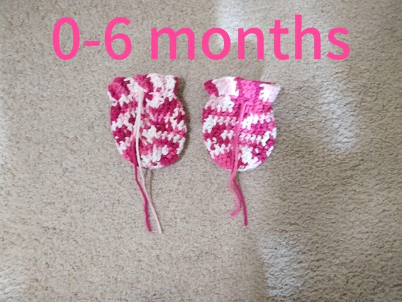Crochet Baby Mittens: Unisex Acrylic Winter Accessory