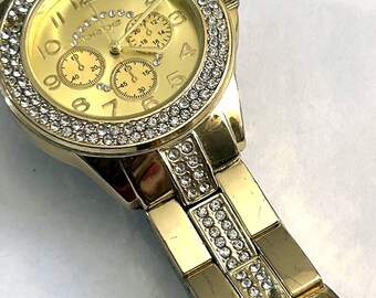 VINTAGE Bebe Cuff Watch Vintage Bebe Gold Tone Ladies Watch. - Etsy main image 4