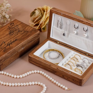 Personalized Jewelry Box for Her, Gift for Mom, Custom Jewelry Gift Jewelry Ring Box, Bracelets Gift box, Gift for her, Necklace Ring Box