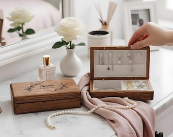 Custom Engraved Jewelry Box, Personalized Travel Case for Women, Bridesmaid Gift, Wooden Jewelry Organizer, Personalized Jewelry Box