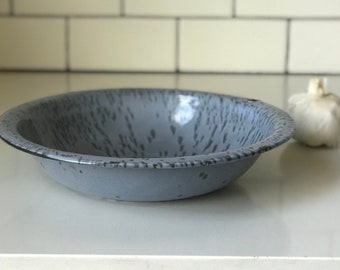 Spotted shiny grey graniteware bowl in very good usable condition