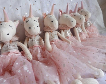 Poupée de proposition de fille d'honneur, peluche licorne personnalisée, premier anniversaire, cadeau fille, cadeau personnalisé, cadeau bébé, cadeau d'anniversaire, cadeau personnalisé