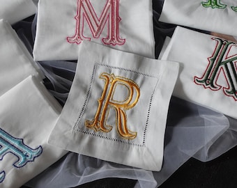 6x6″ Personalized Embroidered Cocktail Napkins, Monogram Linen Napkins, Custom Personalized Hostess Gift. Wedding,Vintage Vine Single Letter