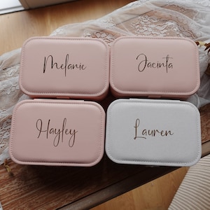 Personalized Jewelry Boxes, Accessories Case, Bridesmaid Gifts, romantic gifts, Custom Travel Case,Jewelry Box with Name,Thank you Gift