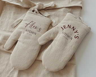 Personalized Linen Oven Mitt, Custom Name, Kitchen Glove, Baking Cooking Housewarming Gift, Gift for Her