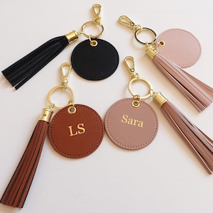 Porte-clés personnalisé, porte-clés monogramme, cuir Saffiano, cadeau de mariage, porte-clés de voiture avec glands, cadeau d'anniversaire, cadeaux de demoiselle d'honneur
