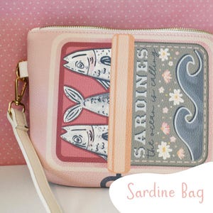 bandoulière sardine | Sac à main floral d'été avec sardines, poisson en conserve | Motif peint à la main imprimé sur un sac à main en cuir végétalien, une pochette à sardines