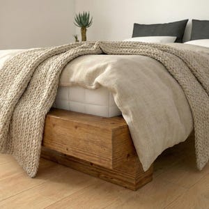 Japanisches Bett Japandi minimaliste Holzbett Rustikale