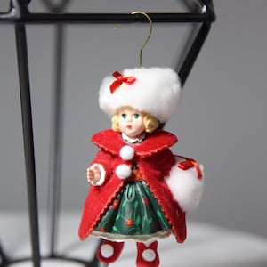 2000 Vintage Hallmark Keepsake Ornament Christmas Holly Madame Alexander Series