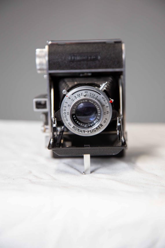 Minolta KONAN-FLICKER 蛇腹カメラ 75mm F3.5 Vintage Minolta Konan Flicker Folding Camera With Leather Case