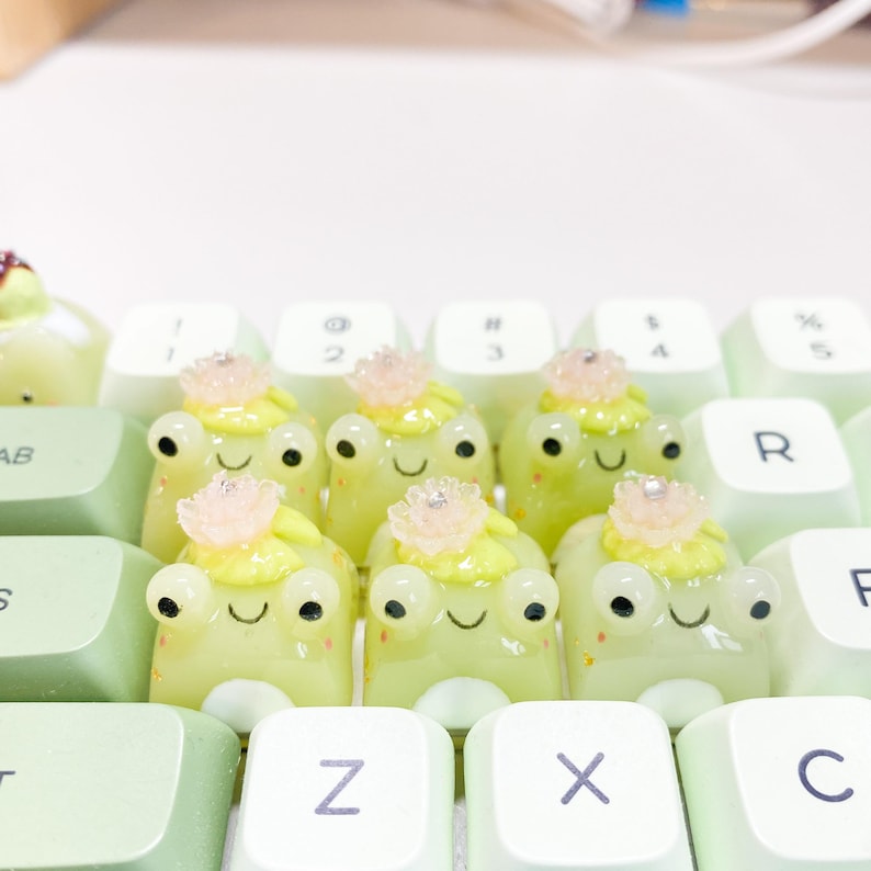 Frog Keycap With Lilypad Artisan Keycap Etsy