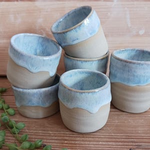 Kleine Keramikbecher (Eierbecher, Schnapsbecher)
