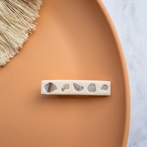 Sea Shell Hair Clip, Mother of Pearl MOP Hair Accessory, Polymer Clay No Slip Hair Grip, Boho Alligator, Gifts for Kids Her, Beige Handmade