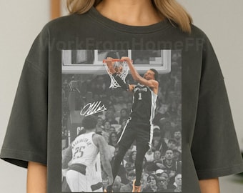 Vintage Victor Wembanyama Comfort Colors Basketball Shirt for Fans Christmas Gift