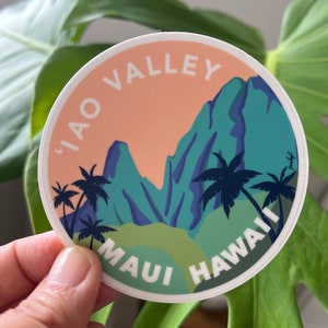 Maui "Iao Valley" Round Vinyl Sticker - Hawaii