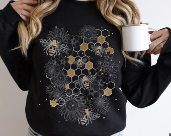 Bumble Bee Sweat Honey Bee Sweatshirt Bee Crewneck Sweatshirt Save The Bees Sweat Honey Bee Sweat Beekeeping GiftBee Kind Sweatshirt Sweats