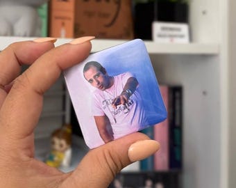 Magnete Checco 5x5 cm | Calamita da Frigo Divertente | Magneti Checco | Regalo per Fan del Cinema Comico Italiano