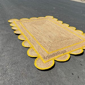 Handmade Scalloped Jute Rug: Bohemian Braided Area Rug