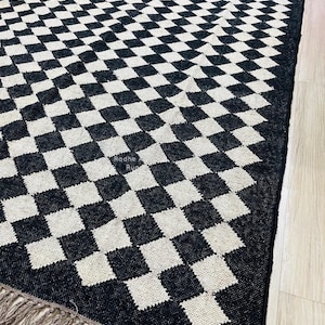 Handwoven Wool Jute Kilim Rug: Black and White Diamond Design