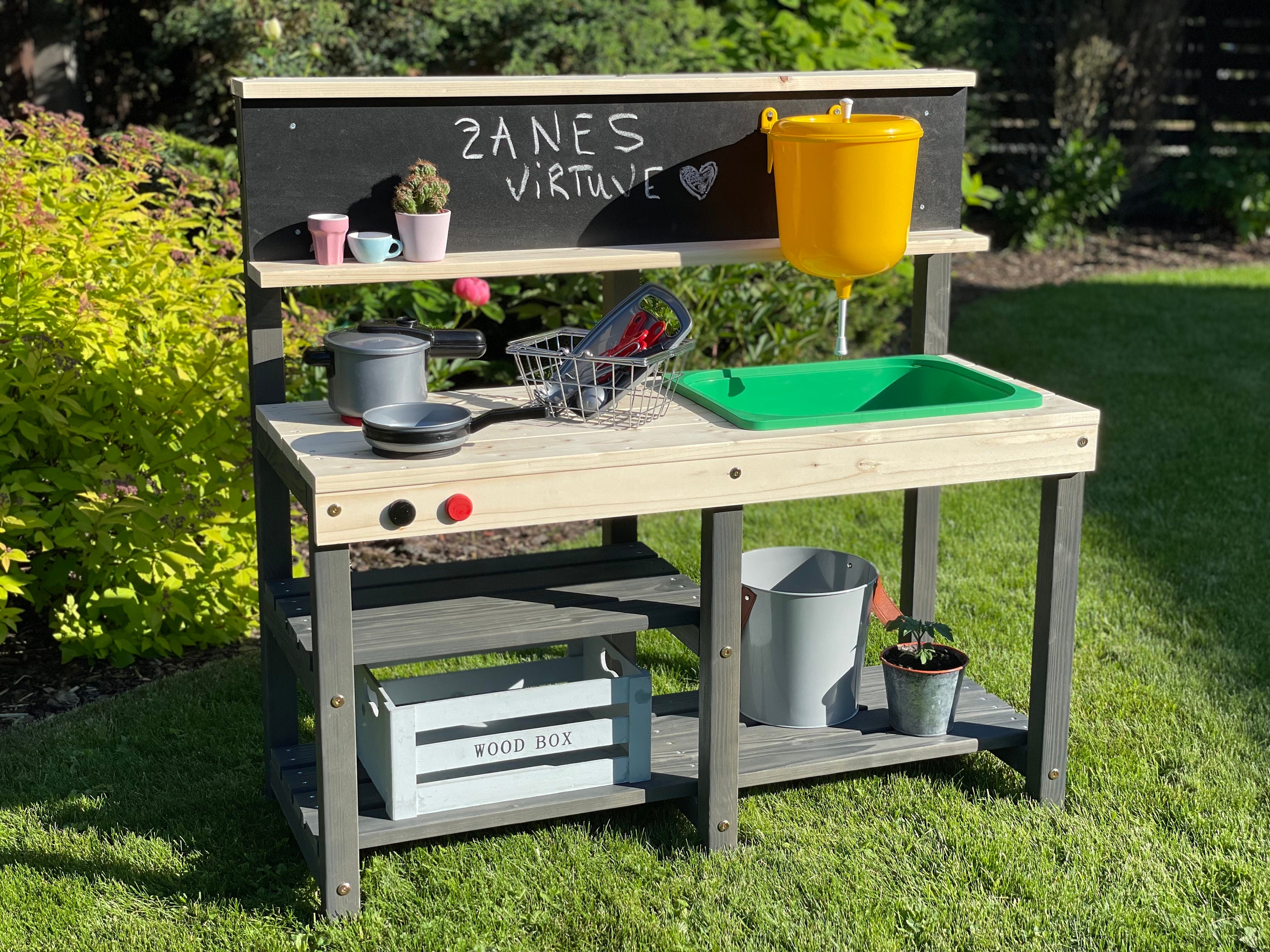 Mud Kitchen Water Dispenser