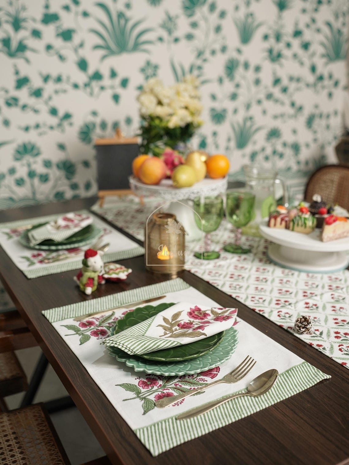 Natural Dining Table Runner Set With Elegant Floral Patten Embroidery ...