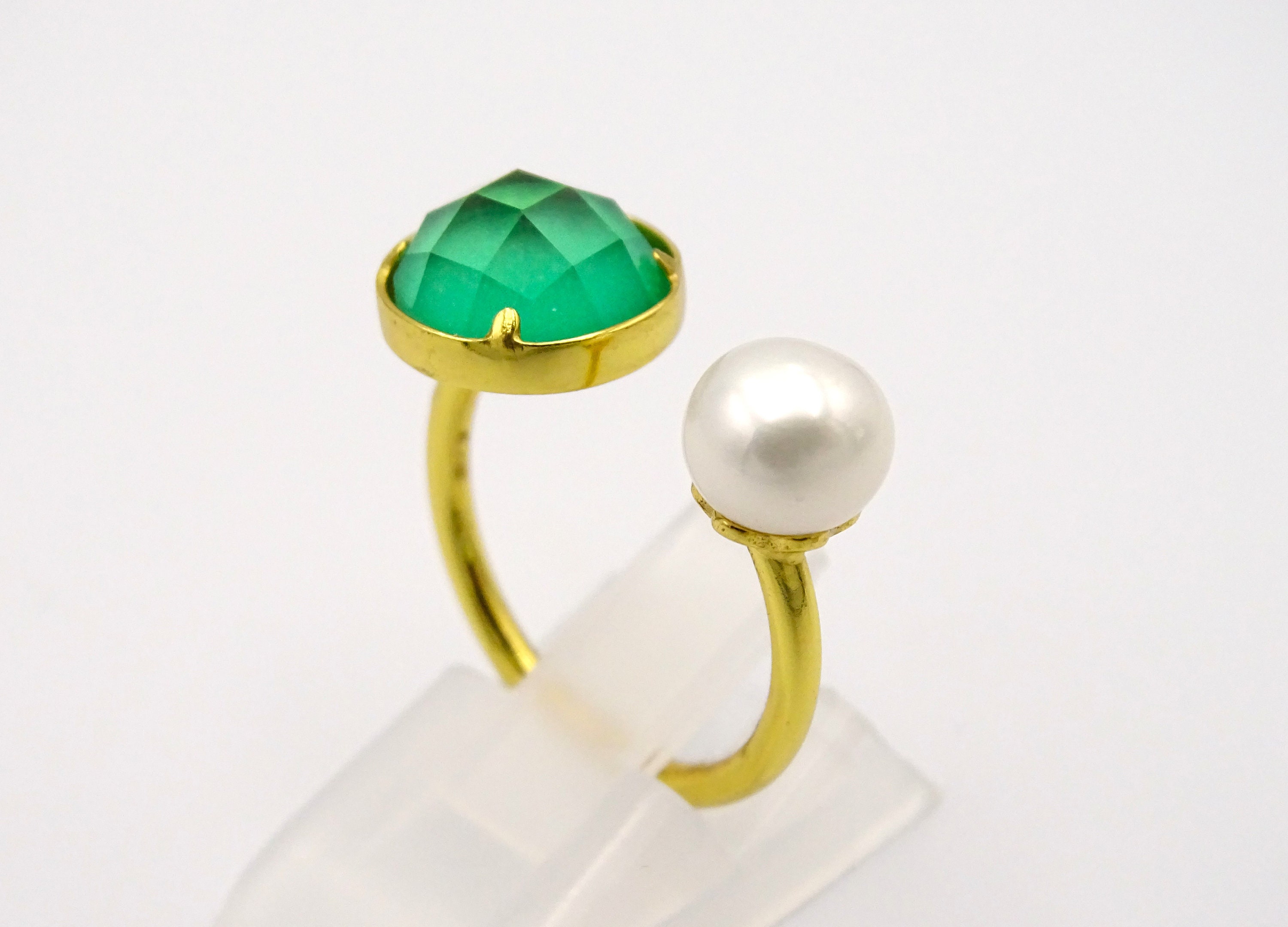 Emerald colour ring, Engagement ring, Green stone ring, Gold ring, Adjustable ring, Emerald jewelry, Fresh pearl ring,Pearl jewelry Mom gift